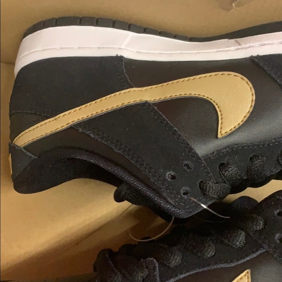 New in box nike SB low dunk sneakers bq6817-002 - Picture 8 of 8